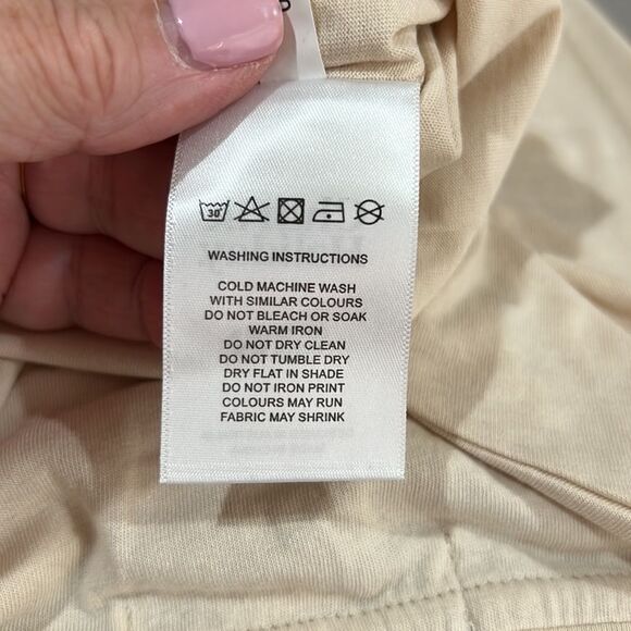 Charlie Holiday Sweet Thing Beige oversized Boyfriend Graphic tee size L… - Picture 9 of 9